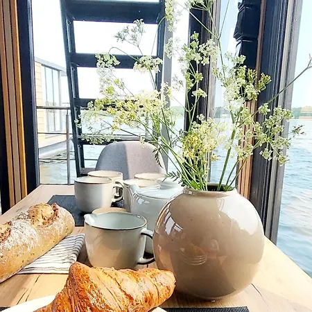 Hotel en barco Houseboat Seesea Mazury - Na Wodzie K Gizycka